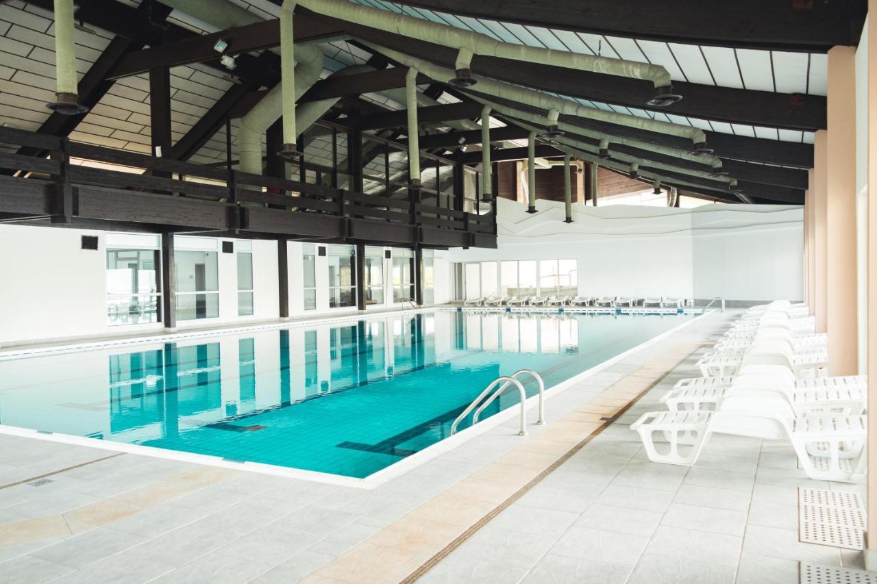 דונג'י מלינובאץ' Hotel Lepenski Vir מראה חיצוני תמונה