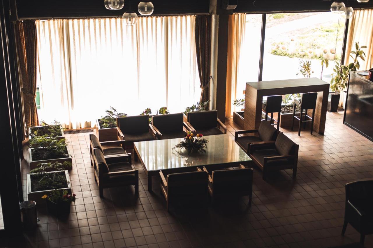 דונג'י מלינובאץ' Hotel Lepenski Vir מראה חיצוני תמונה